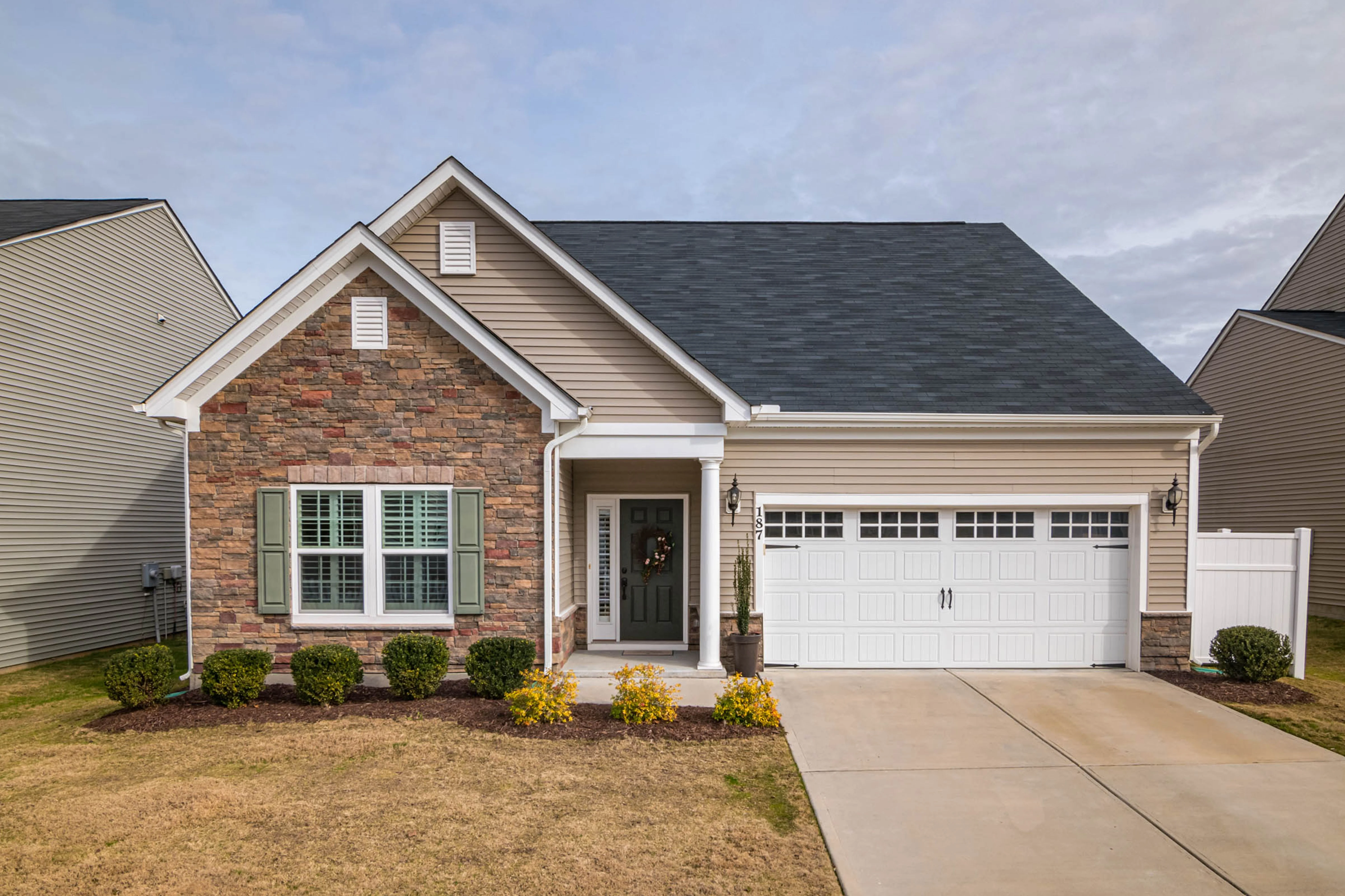 Garage door service area covering Renton Washington and surrounding communities